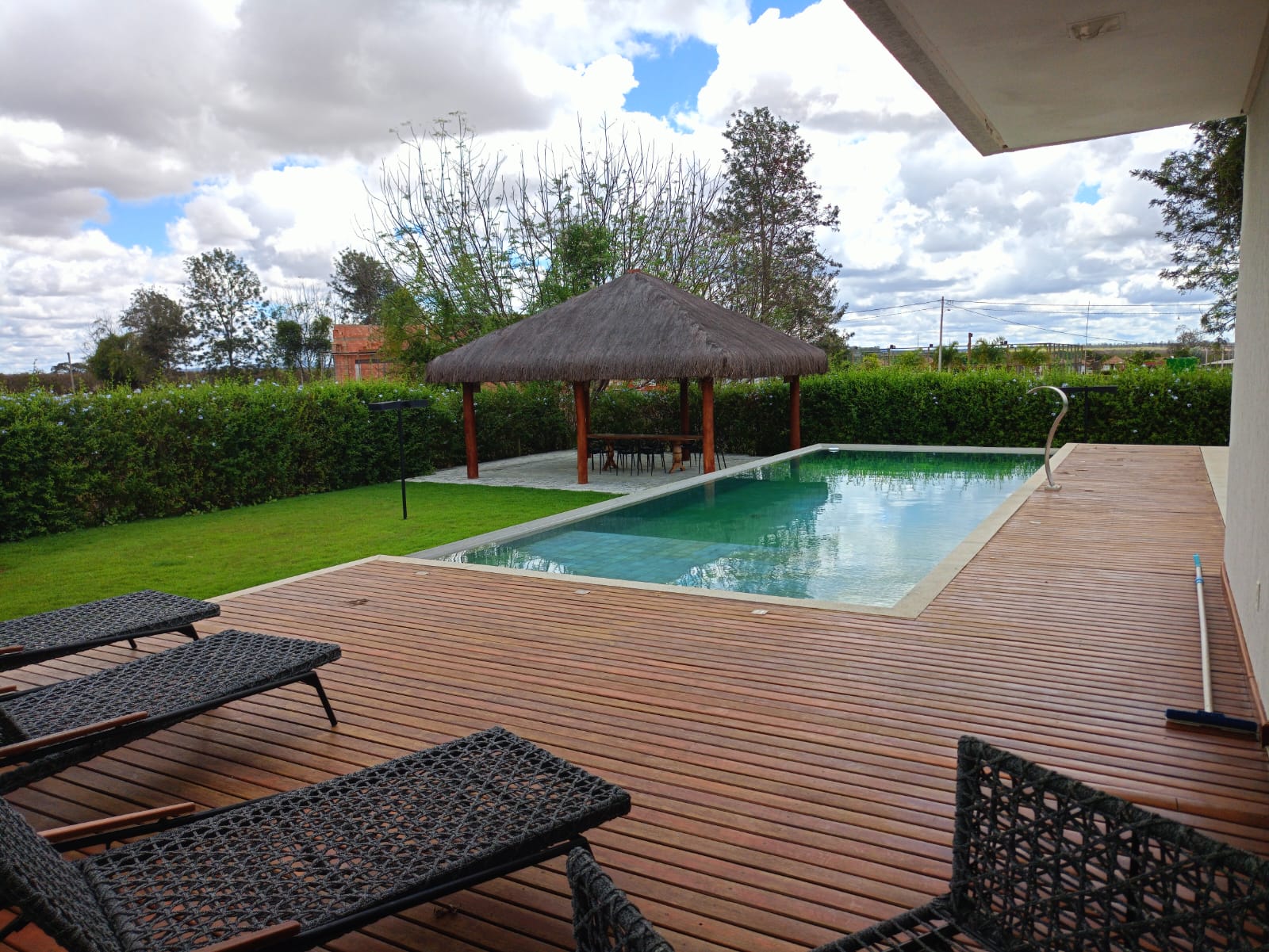 Imagem de Casa em condomínio à venda - Haras Camping Club