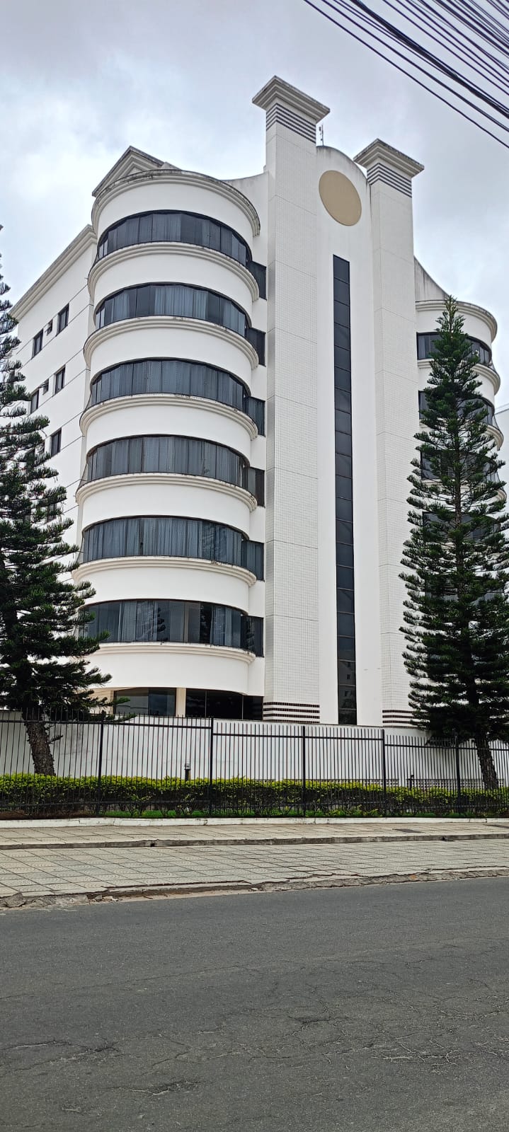 Imagem de Apartamento à venda no Edifício Monet, Bairro Candeias, Vitória da Conquista