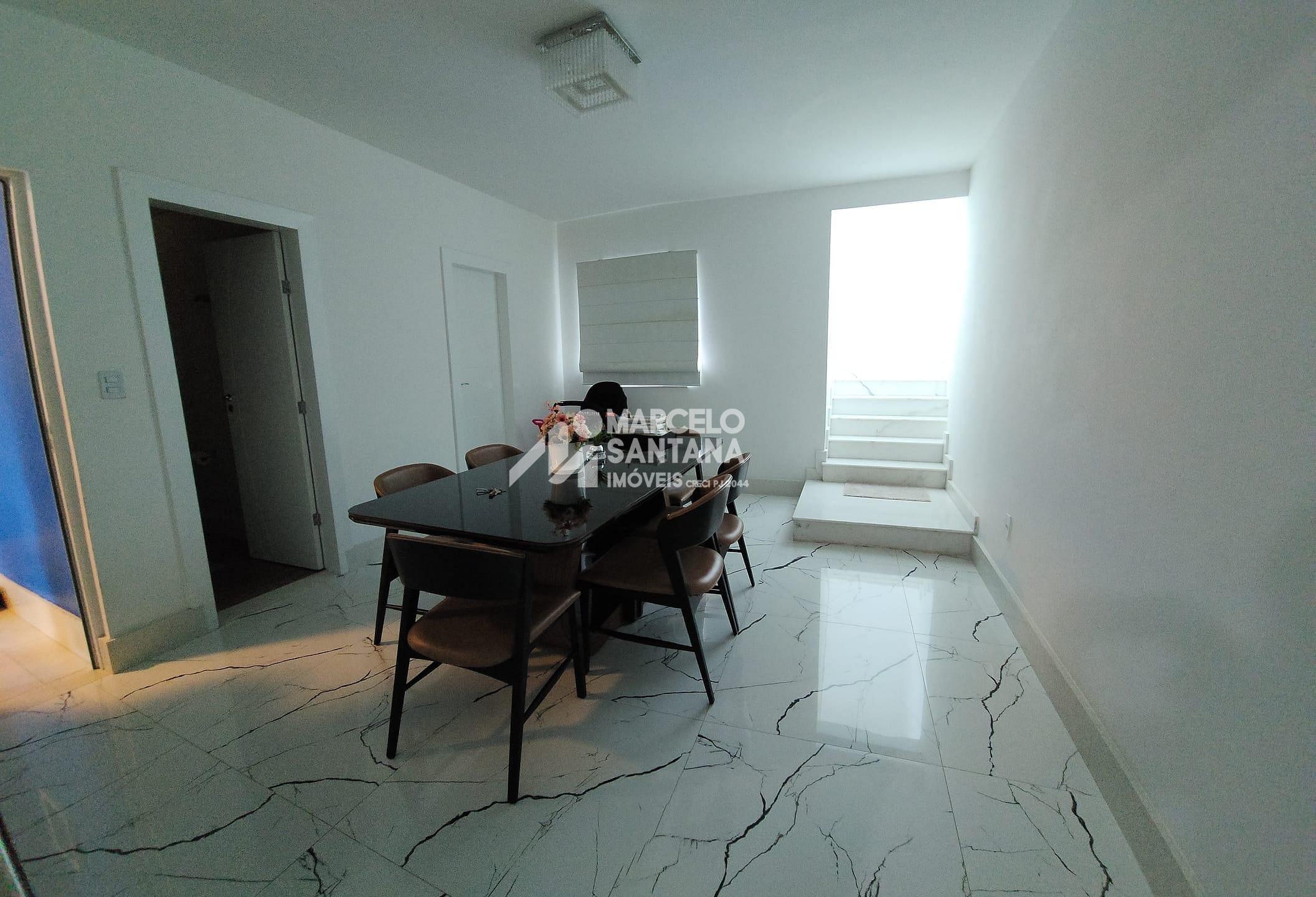 Imagem de Casa à venda na Av. Lomanto Júnior, bairro Ibirapuera, Vitória da Conquista-Ba