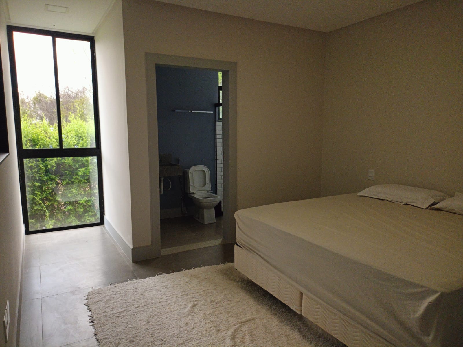 Imagem de Casa em condomínio à venda - Haras Camping Club