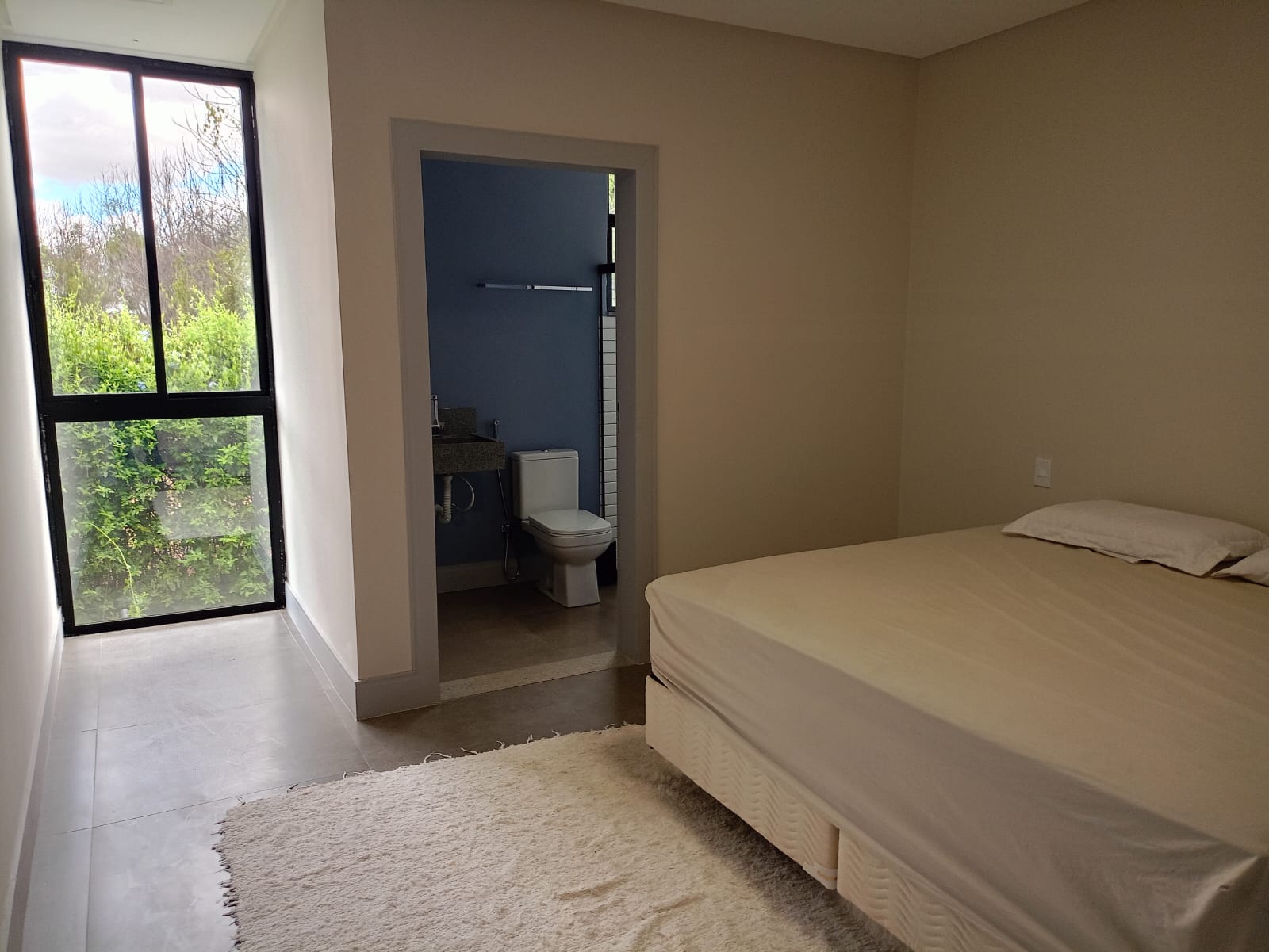 Imagem de Casa em condomínio à venda - Haras Camping Club